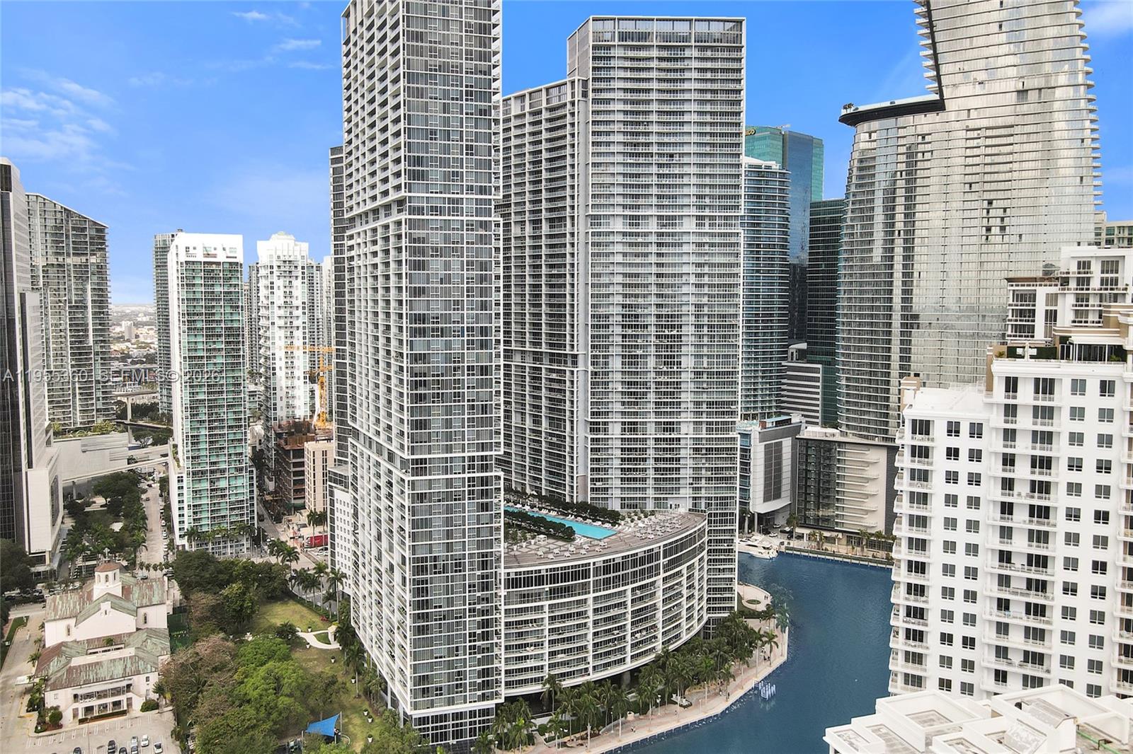 495 Brickell Ave #2206, Miami FL 33131