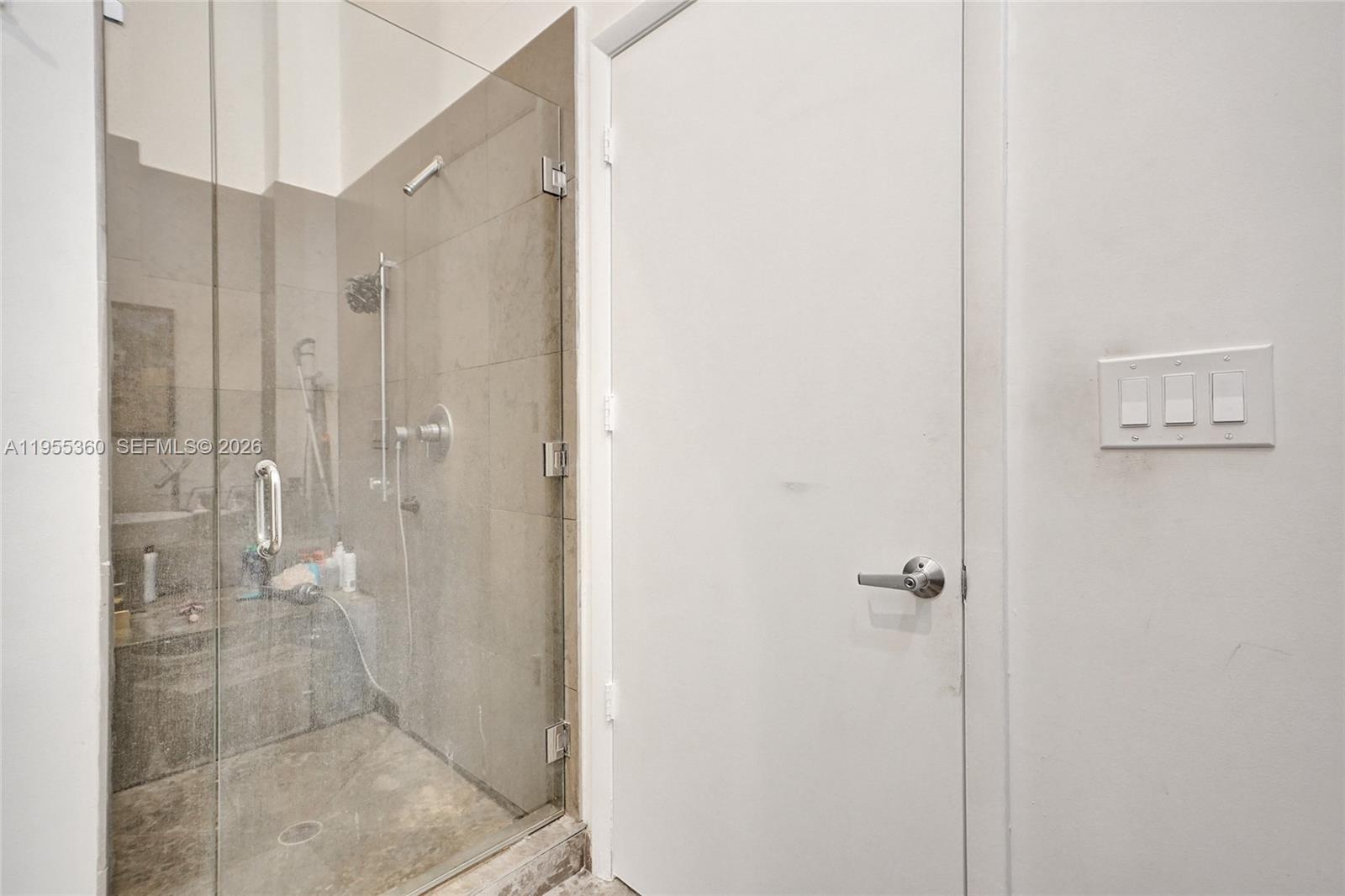 495 Brickell Ave #2206, Miami FL 33131
