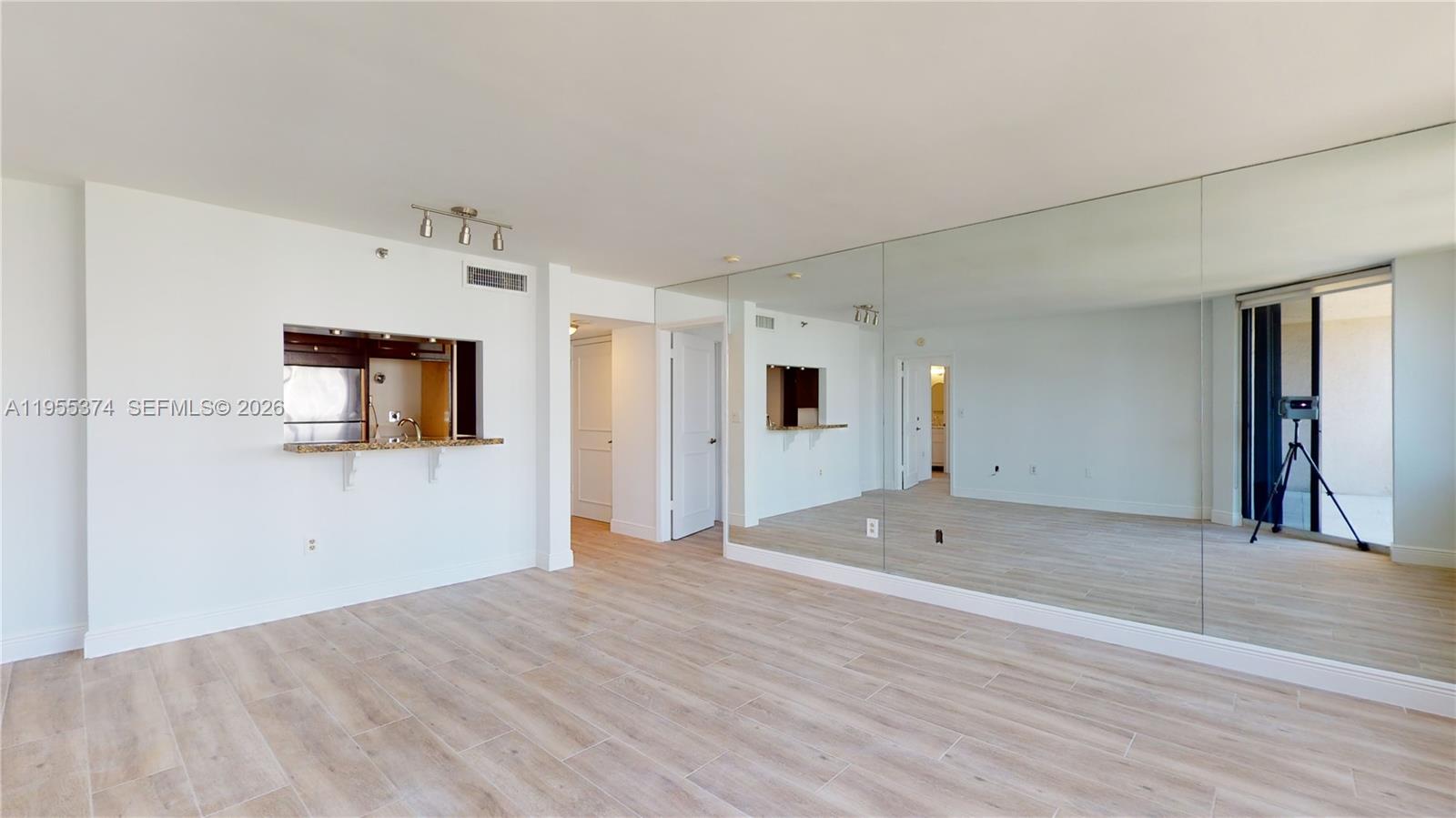 540 Brickell Key Dr #1111, Miami FL 33131