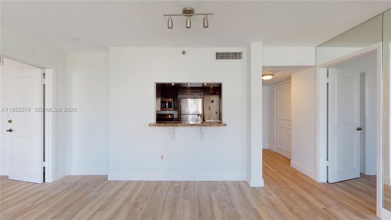 540 Brickell Key Dr #1111, Miami FL 33131