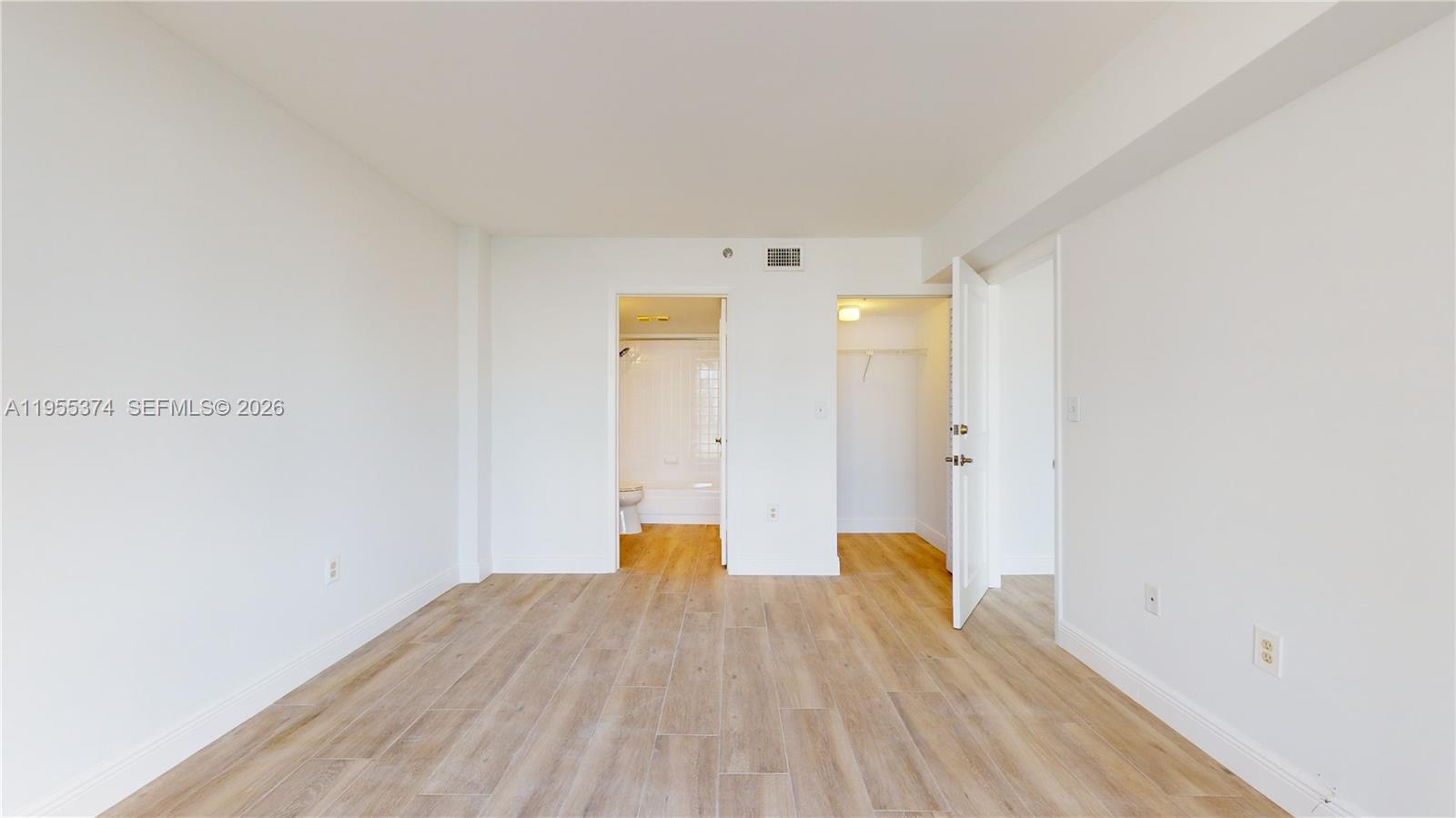 540 Brickell Key Dr #1111, Miami FL 33131