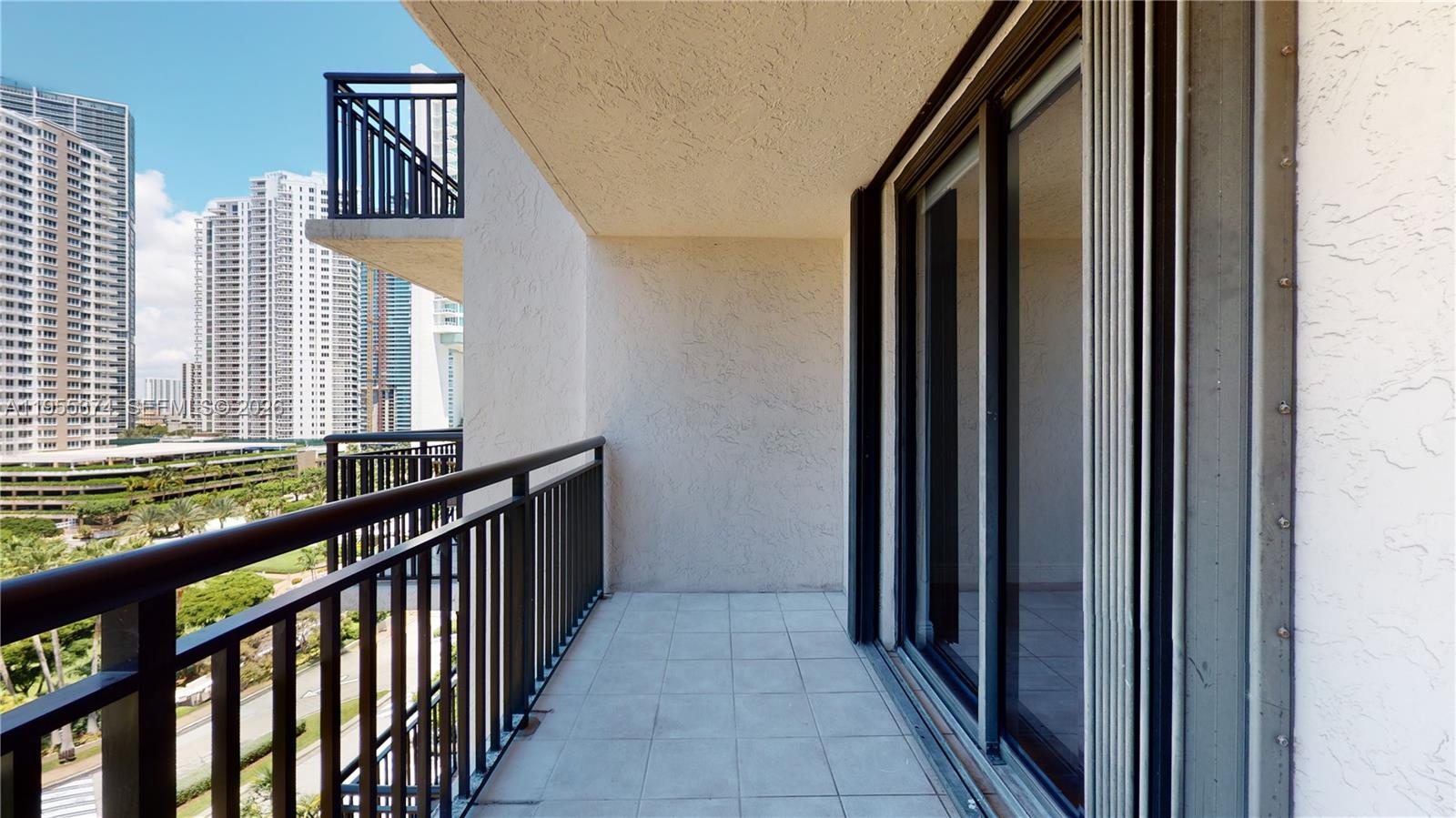 540 Brickell Key Dr #1111, Miami FL 33131