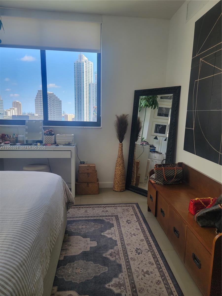 999 SW 1st Ave #2302, Miami FL 33130