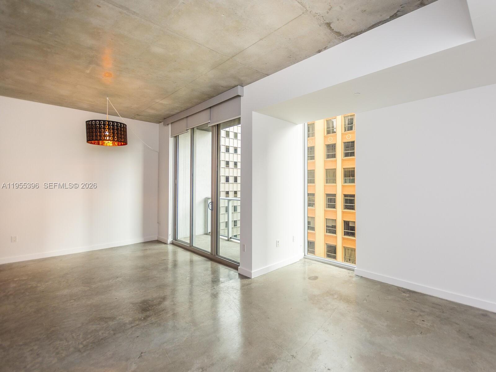 151 SE 1st St #805, Miami FL 33131
