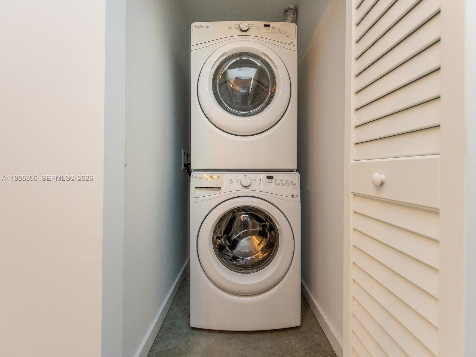 151 SE 1st St #805, Miami FL 33131