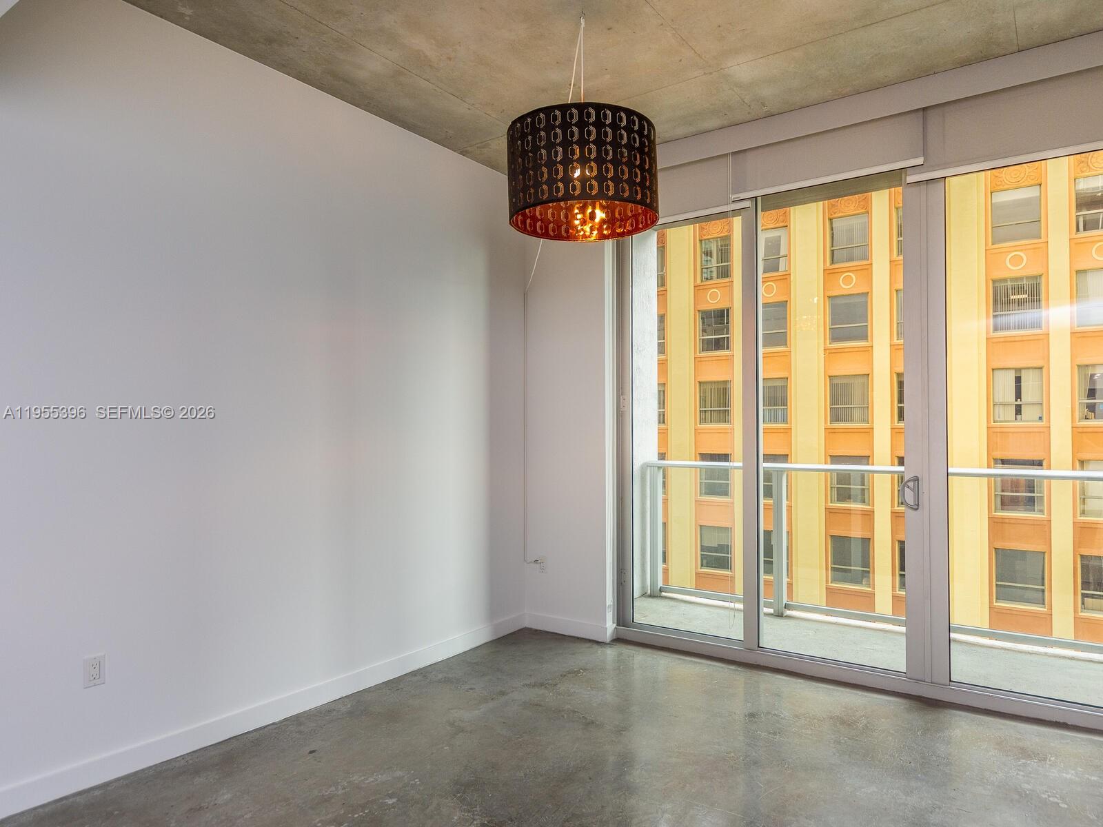 151 SE 1st St #805, Miami FL 33131