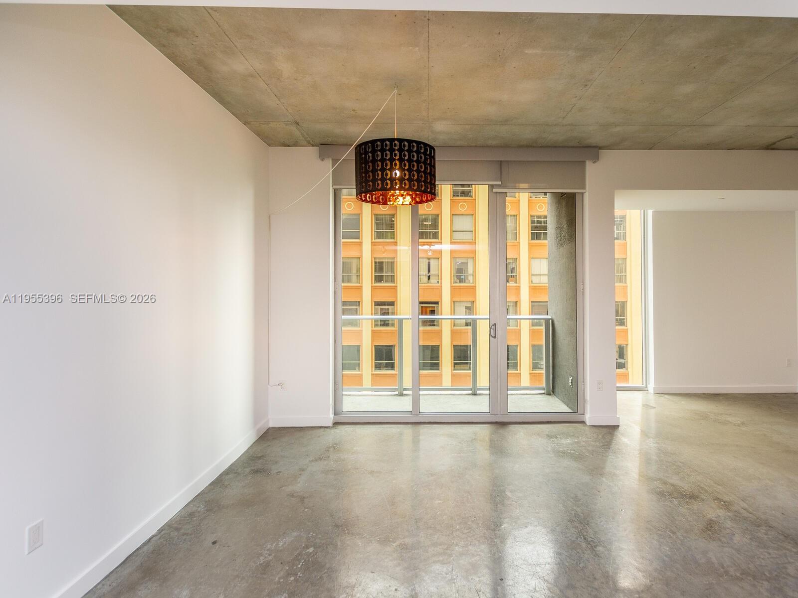 151 SE 1st St #805, Miami FL 33131