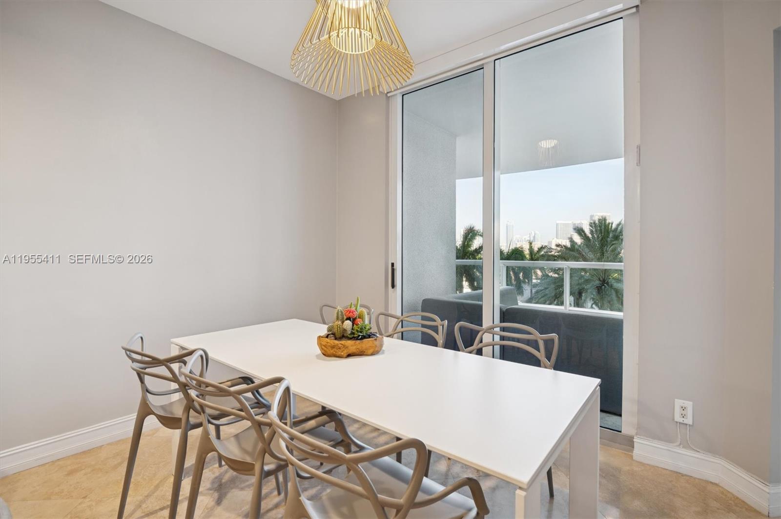 21200 Point Pl #504, Aventura FL 33180