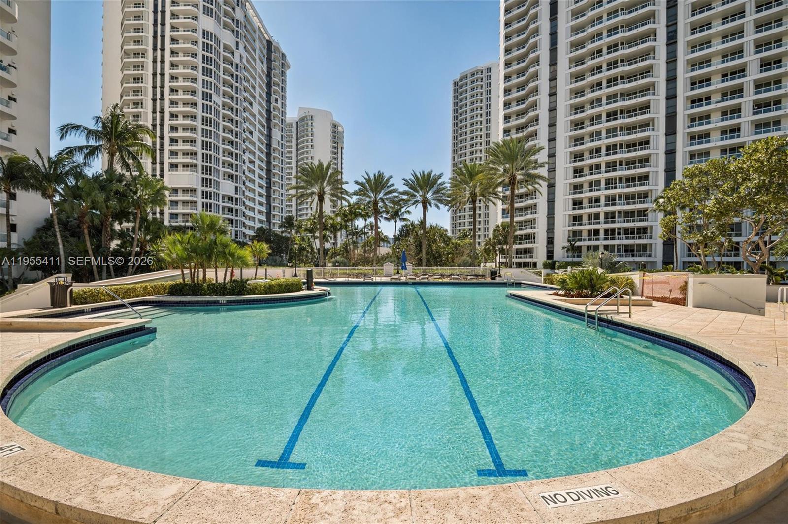 21200 Point Pl #504, Aventura FL 33180