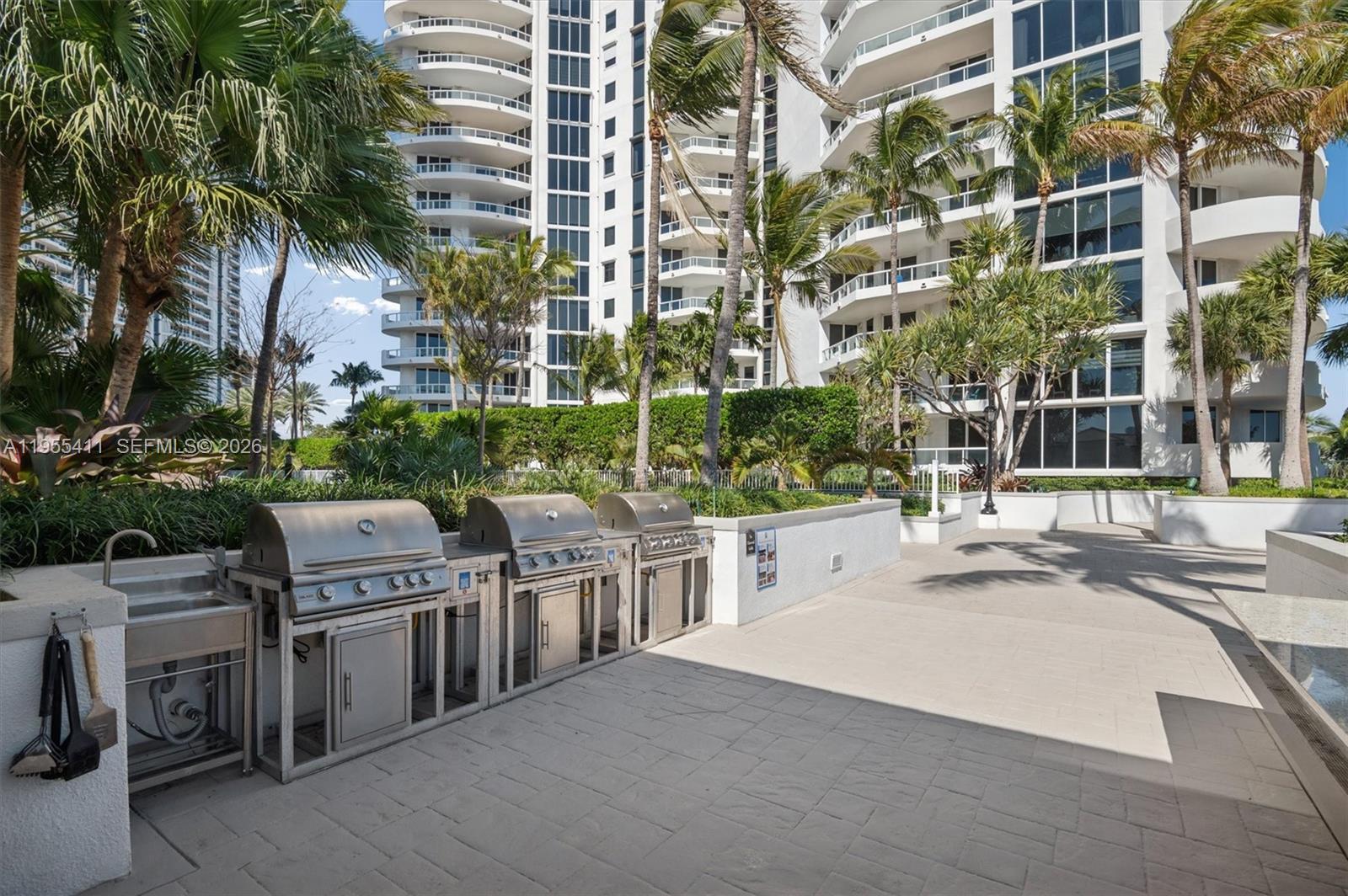 21200 Point Pl #504, Aventura FL 33180