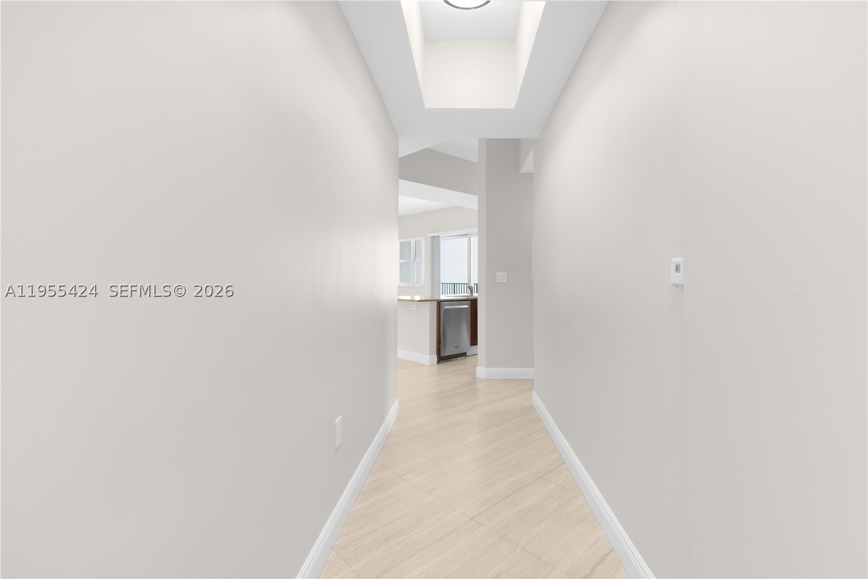 20000 E Country Club Dr #402, Aventura FL 33180