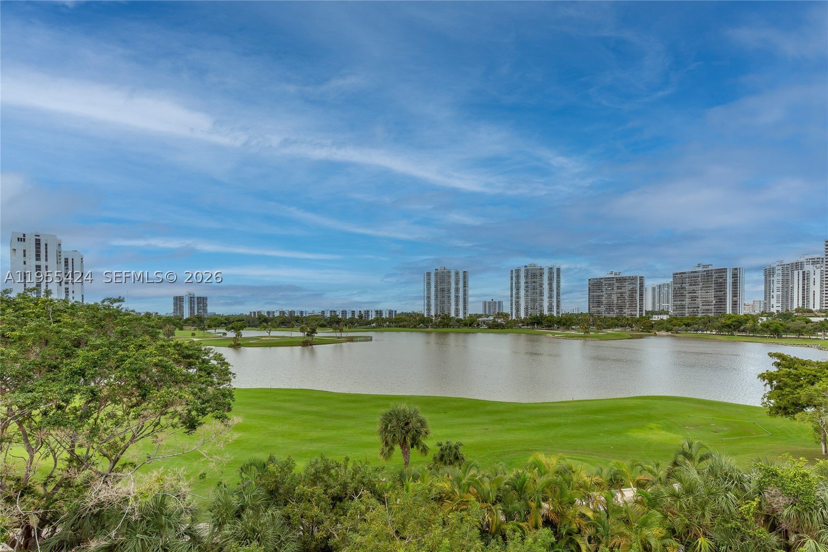 20000 E Country Club Dr #402, Aventura FL 33180