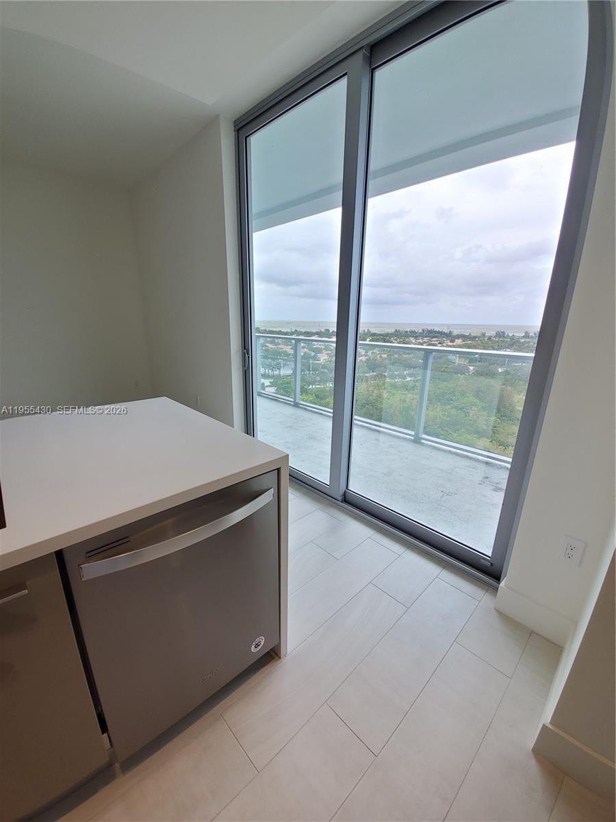 2000 Metropica Way #1401, Sunrise FL 33323
