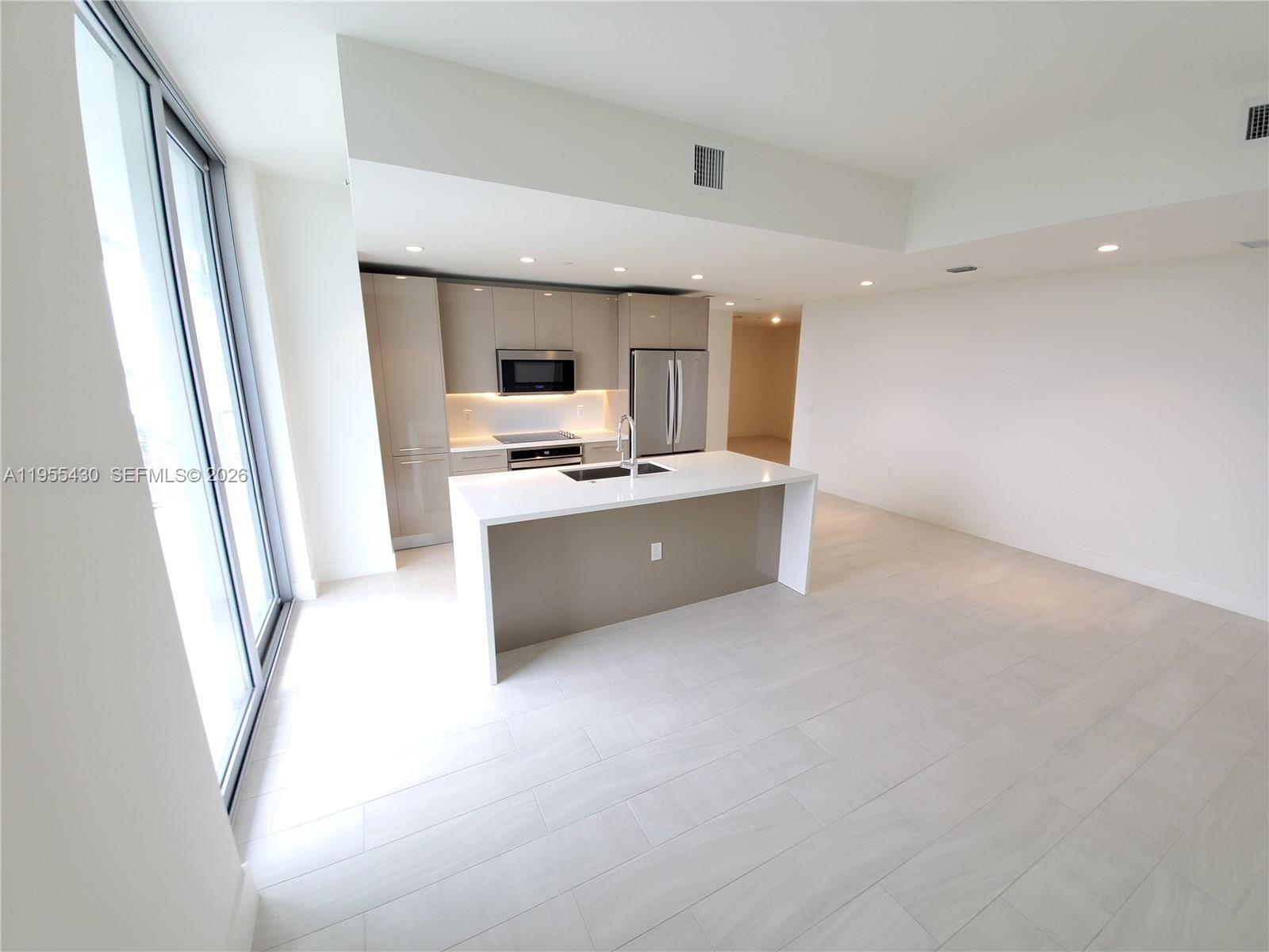 2000 Metropica Way #1401, Sunrise FL 33323