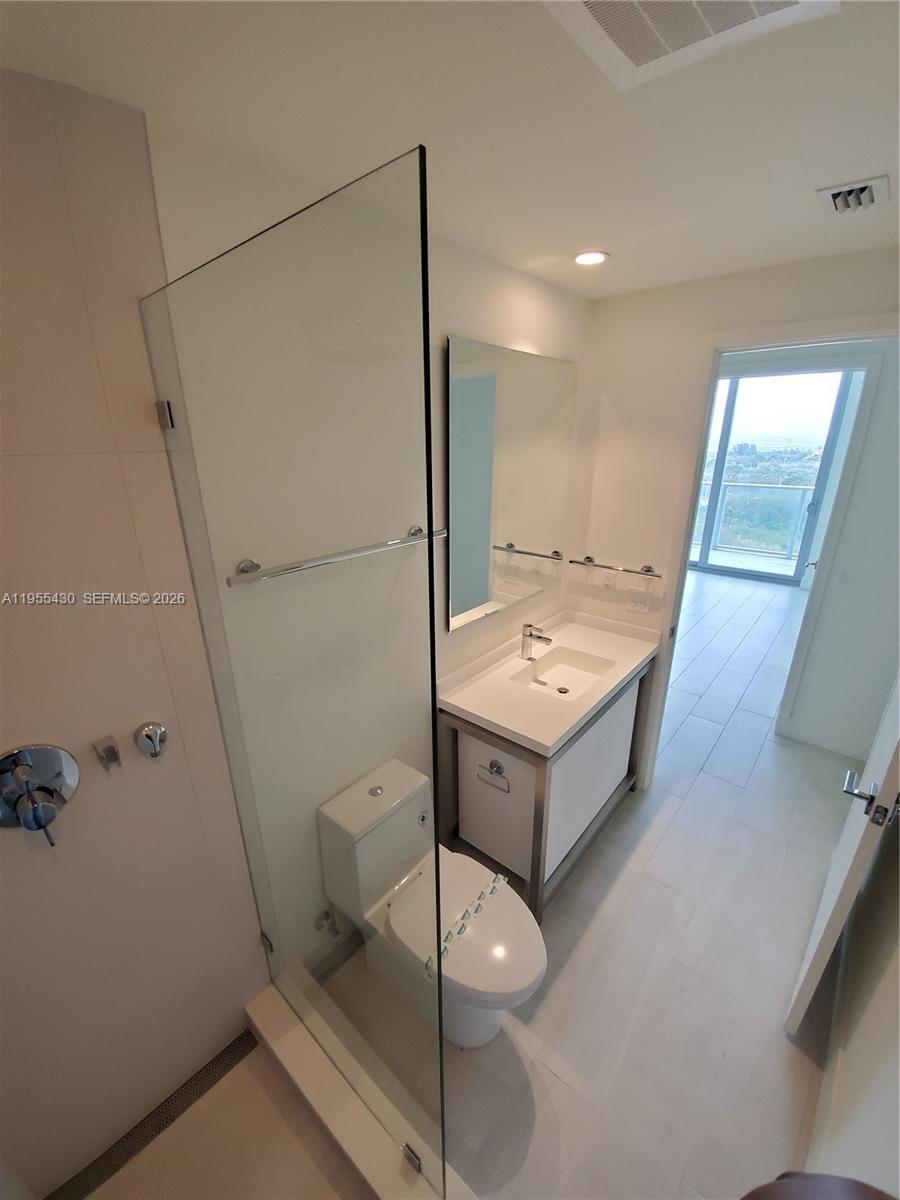 2000 Metropica Way #1401, Sunrise FL 33323