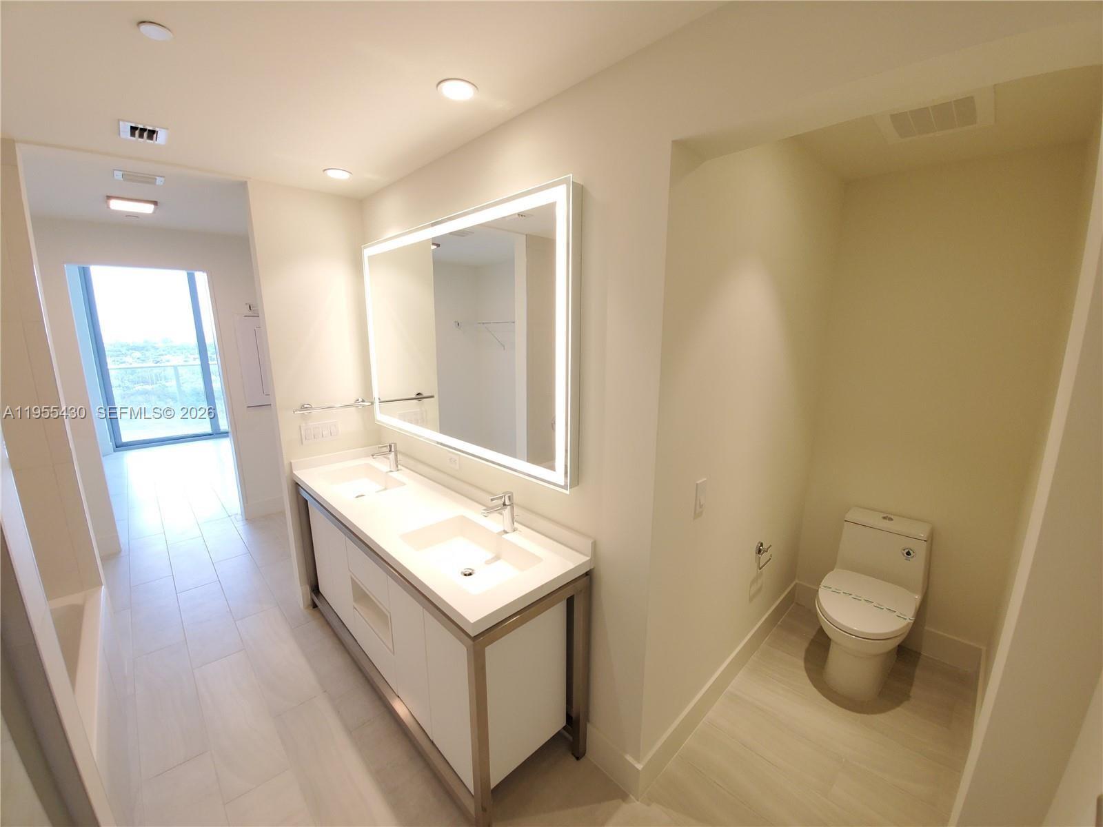 2000 Metropica Way #1401, Sunrise FL 33323