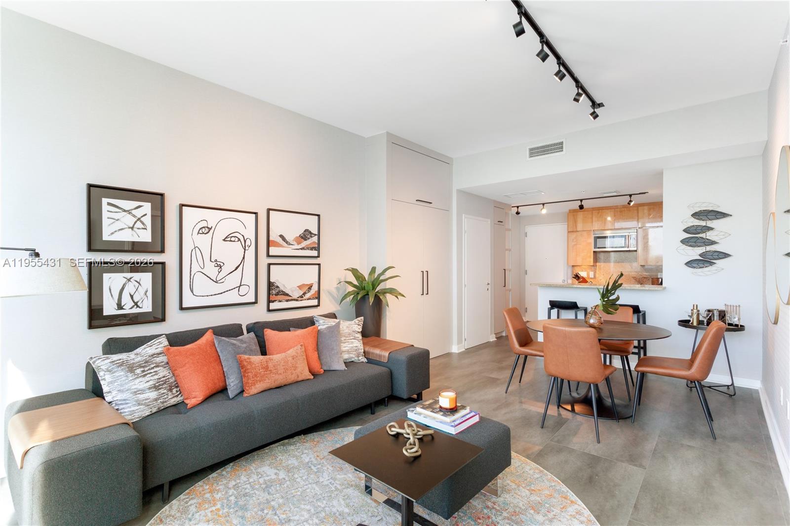 50 S Pointe Dr #609, Miami Beach FL 33139