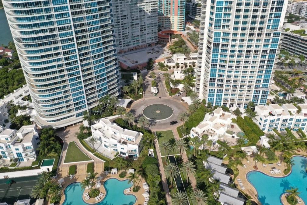 50 S Pointe Dr #609, Miami Beach FL 33139