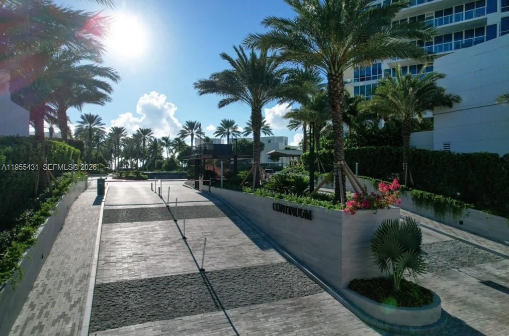 50 S Pointe Dr #609, Miami Beach FL 33139