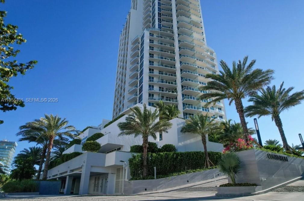 50 S Pointe Dr #609, Miami Beach FL 33139