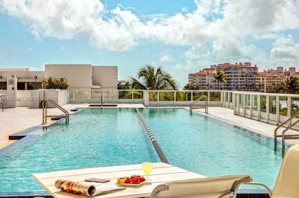 50 S Pointe Dr #609, Miami Beach FL 33139