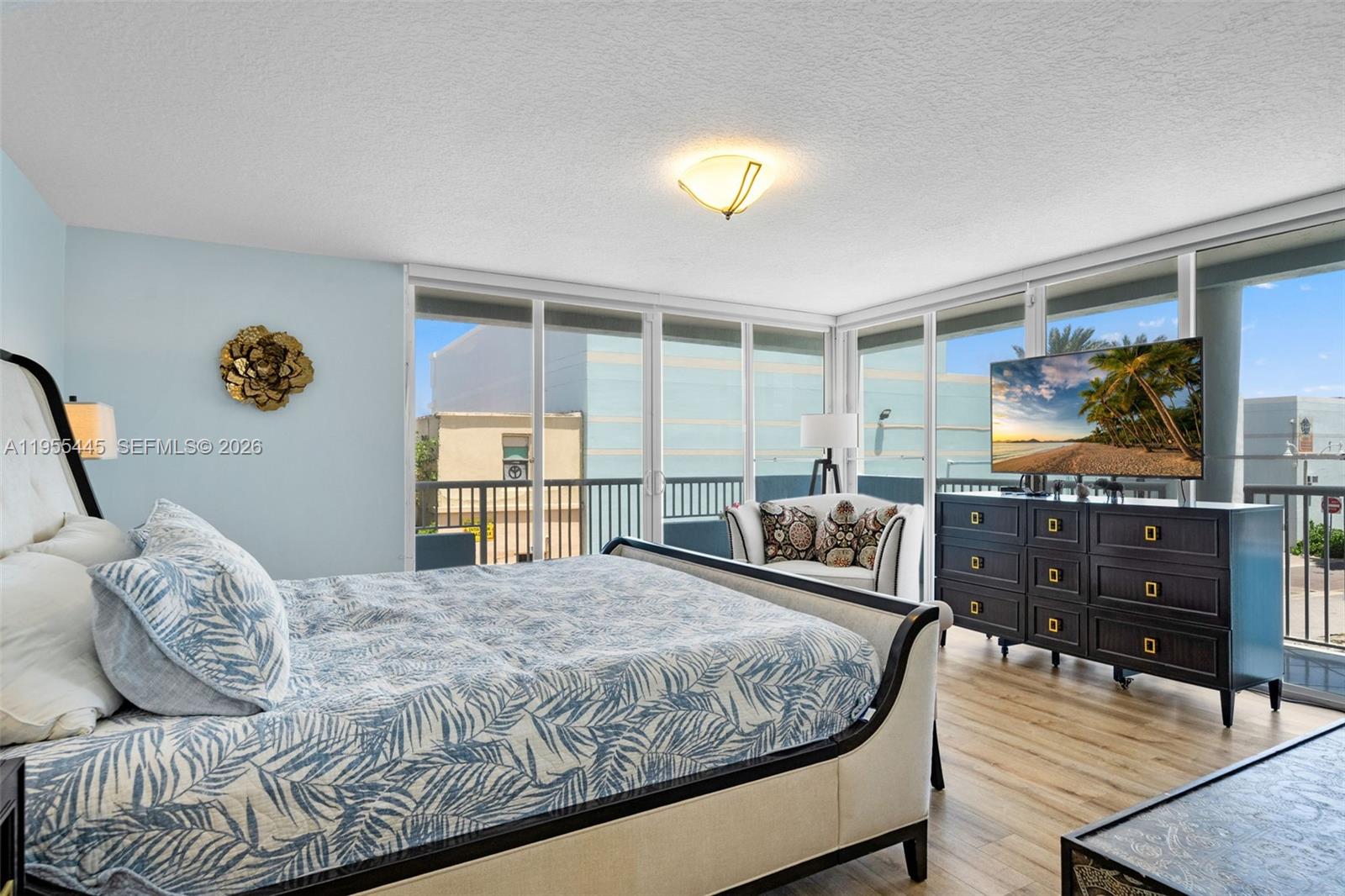 311 N Surf Rd, Hollywood FL 33019