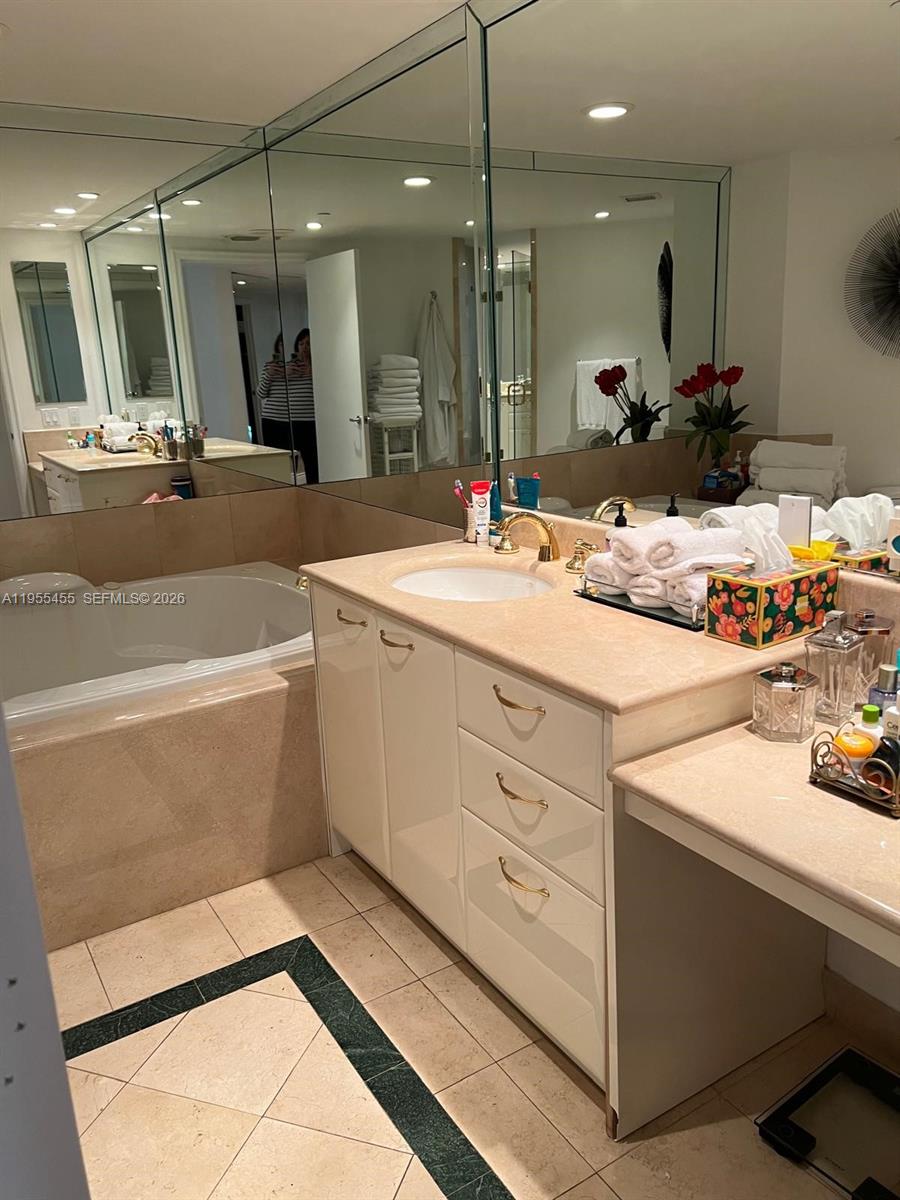 19955 NE 38th Ct #606, Aventura FL 33180
