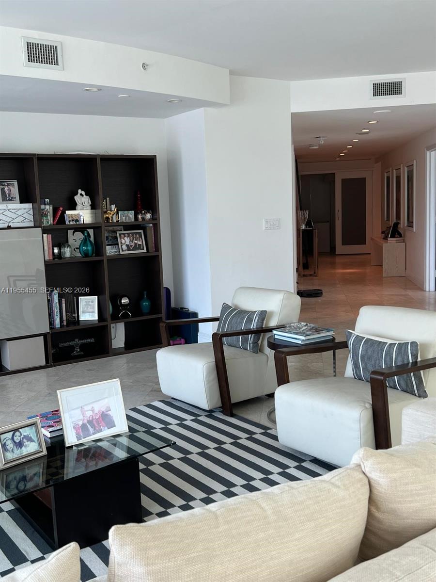 19955 NE 38th Ct #606, Aventura FL 33180