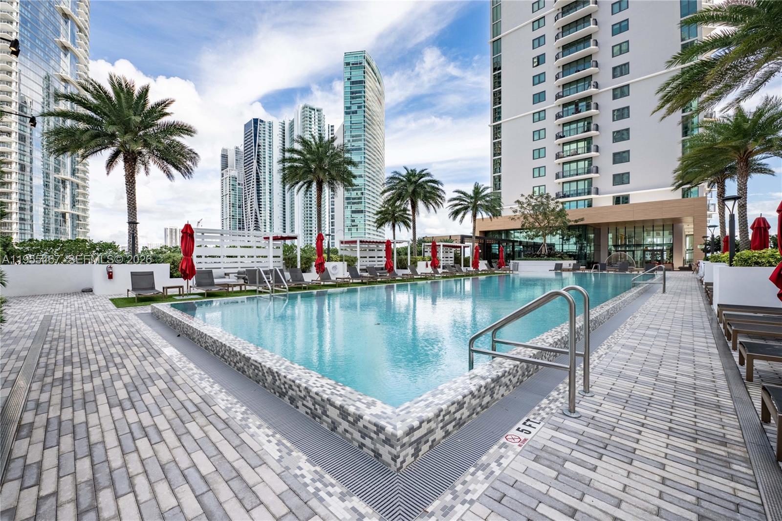 650 NE 2nd Ave #0305, Miami FL 33132