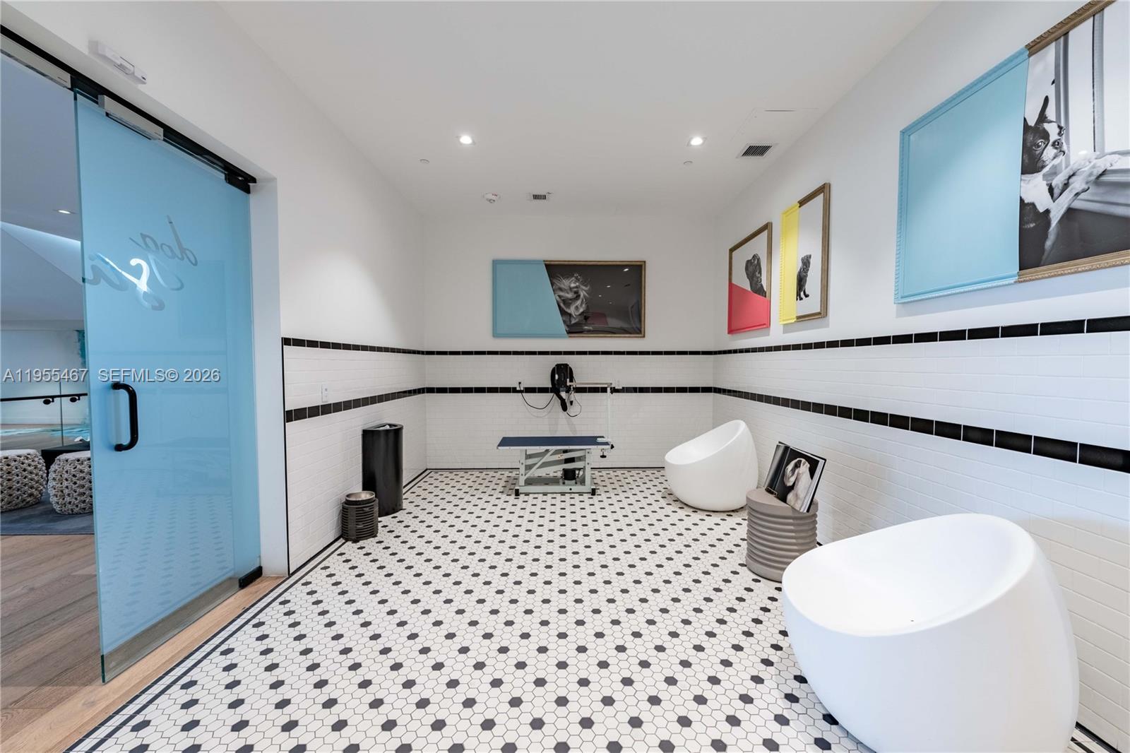 650 NE 2nd Ave #0305, Miami FL 33132
