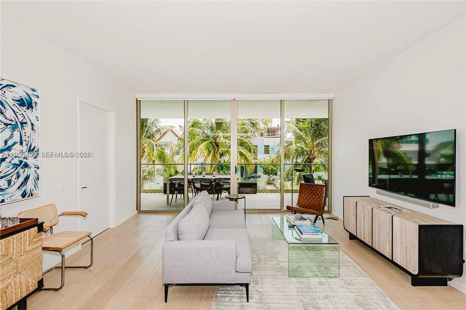300 E Collins Ave #2D, Miami Beach FL 33139