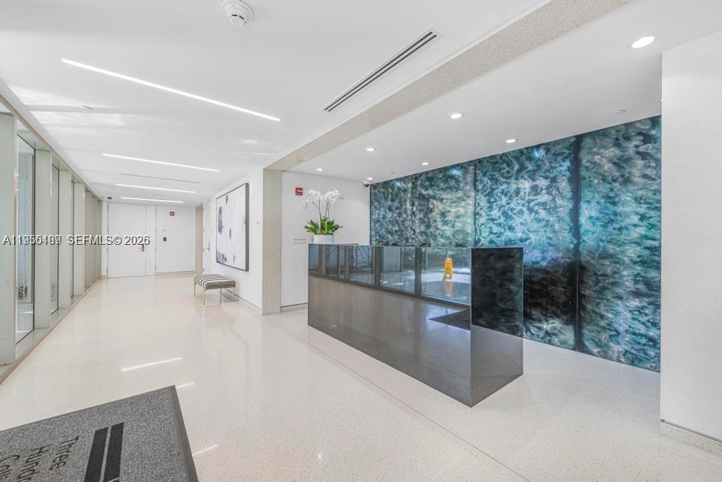 300 E Collins Ave #2D, Miami Beach FL 33139