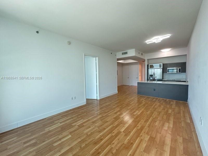 55 SE 6th St #4100, Miami FL 33131