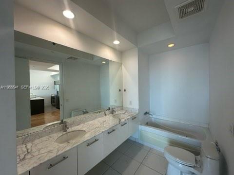 55 SE 6th St #4100, Miami FL 33131