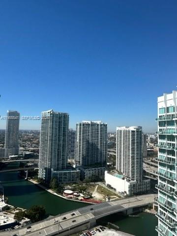 55 SE 6th St #4100, Miami FL 33131