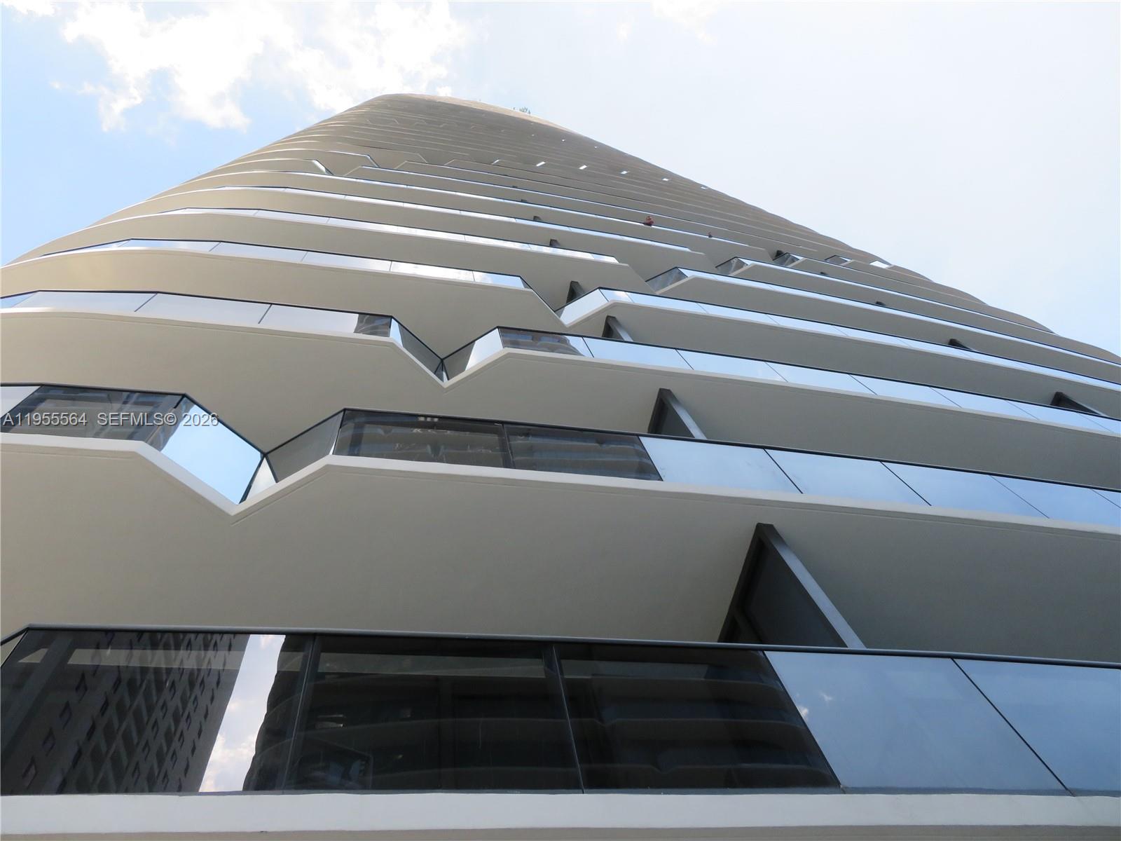 45 SW 9th St #4606, Miami FL 33130