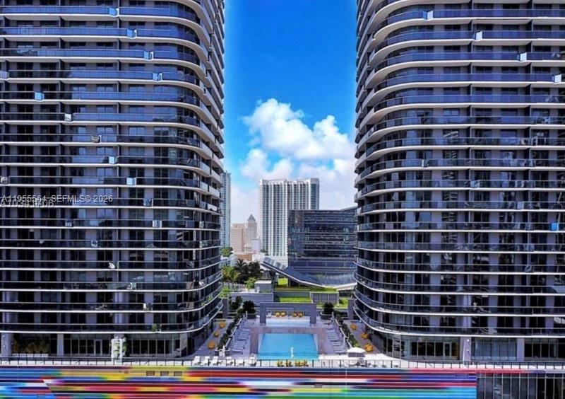 45 SW 9th St #4606, Miami FL 33130