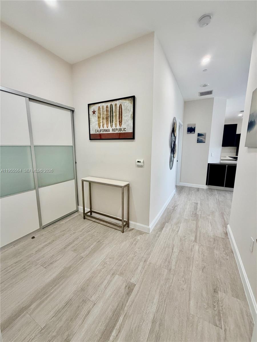 45 SW 9th St #4606, Miami FL 33130