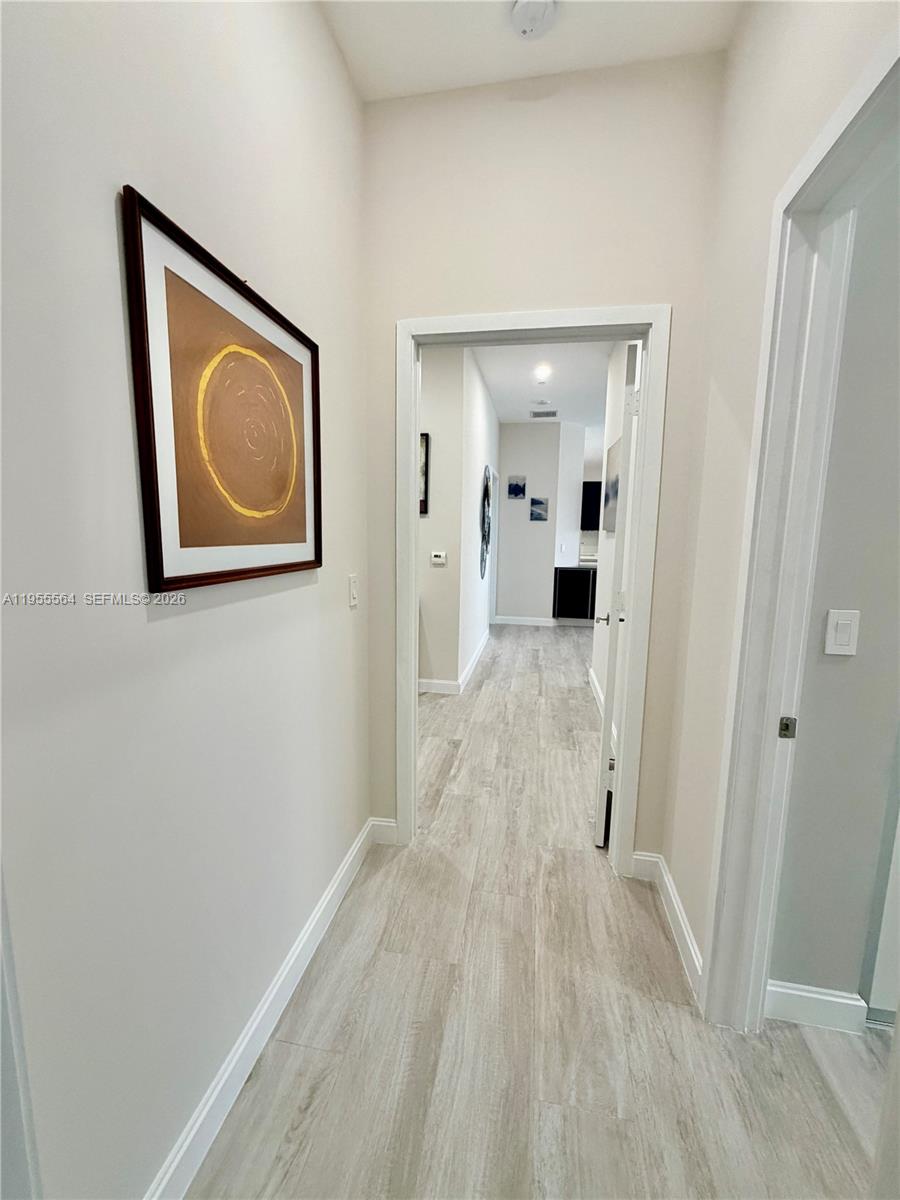 45 SW 9th St #4606, Miami FL 33130