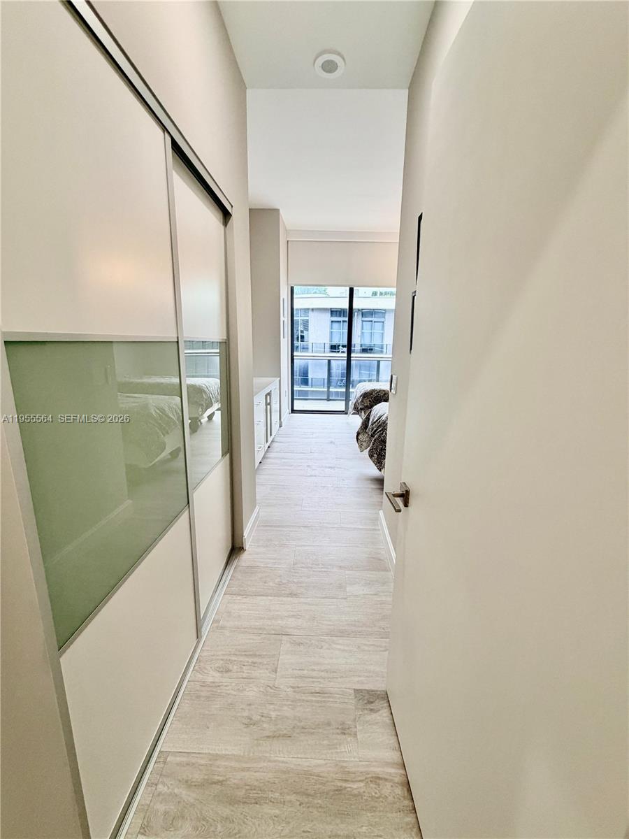45 SW 9th St #4606, Miami FL 33130