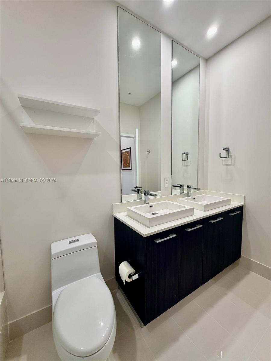 45 SW 9th St #4606, Miami FL 33130