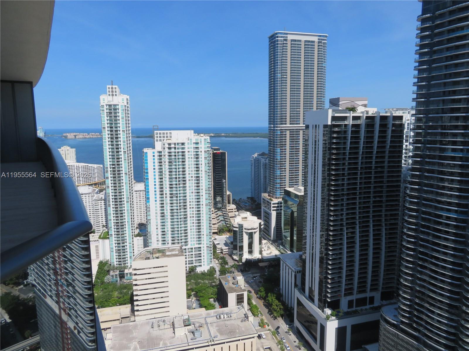 45 SW 9th St #4606, Miami FL 33130