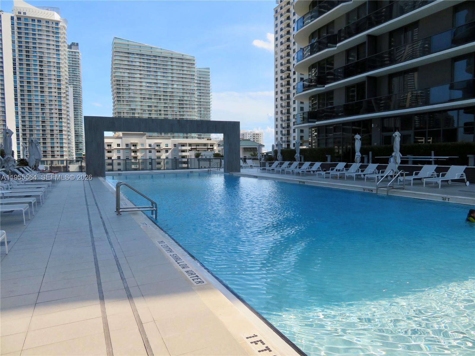 45 SW 9th St #4606, Miami FL 33130