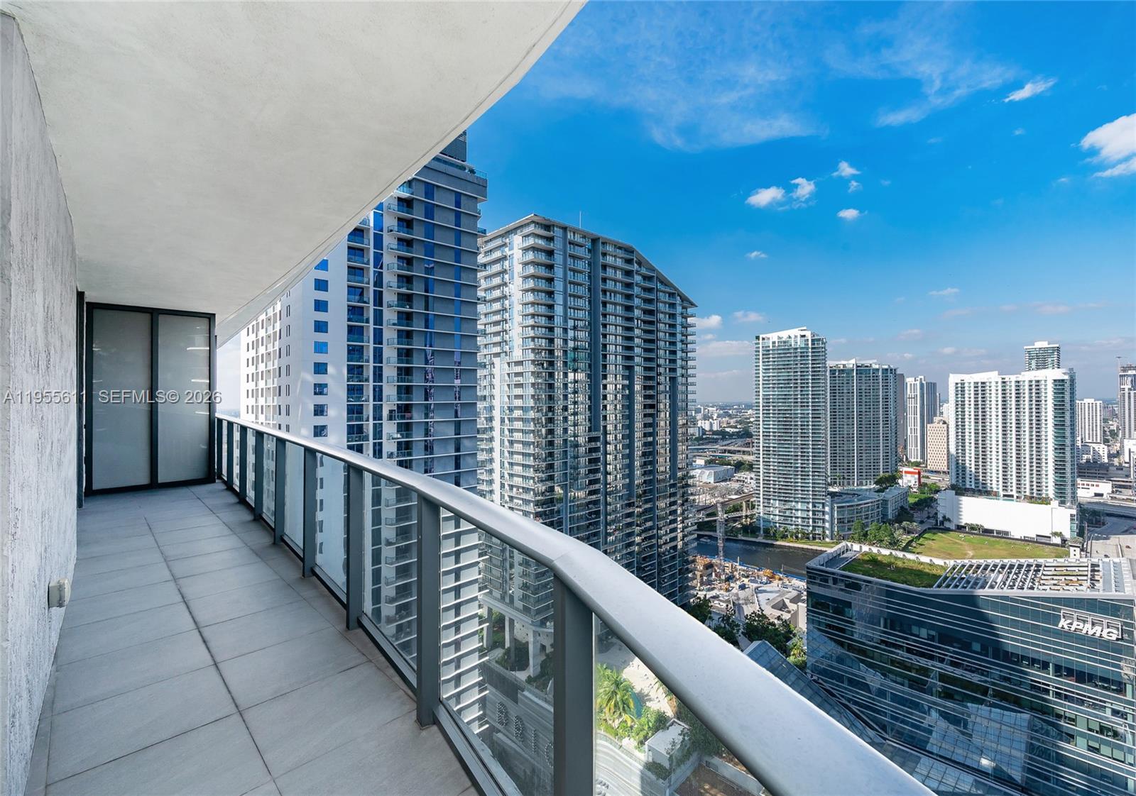 45 SW 9th St #3401, Miami FL 33130