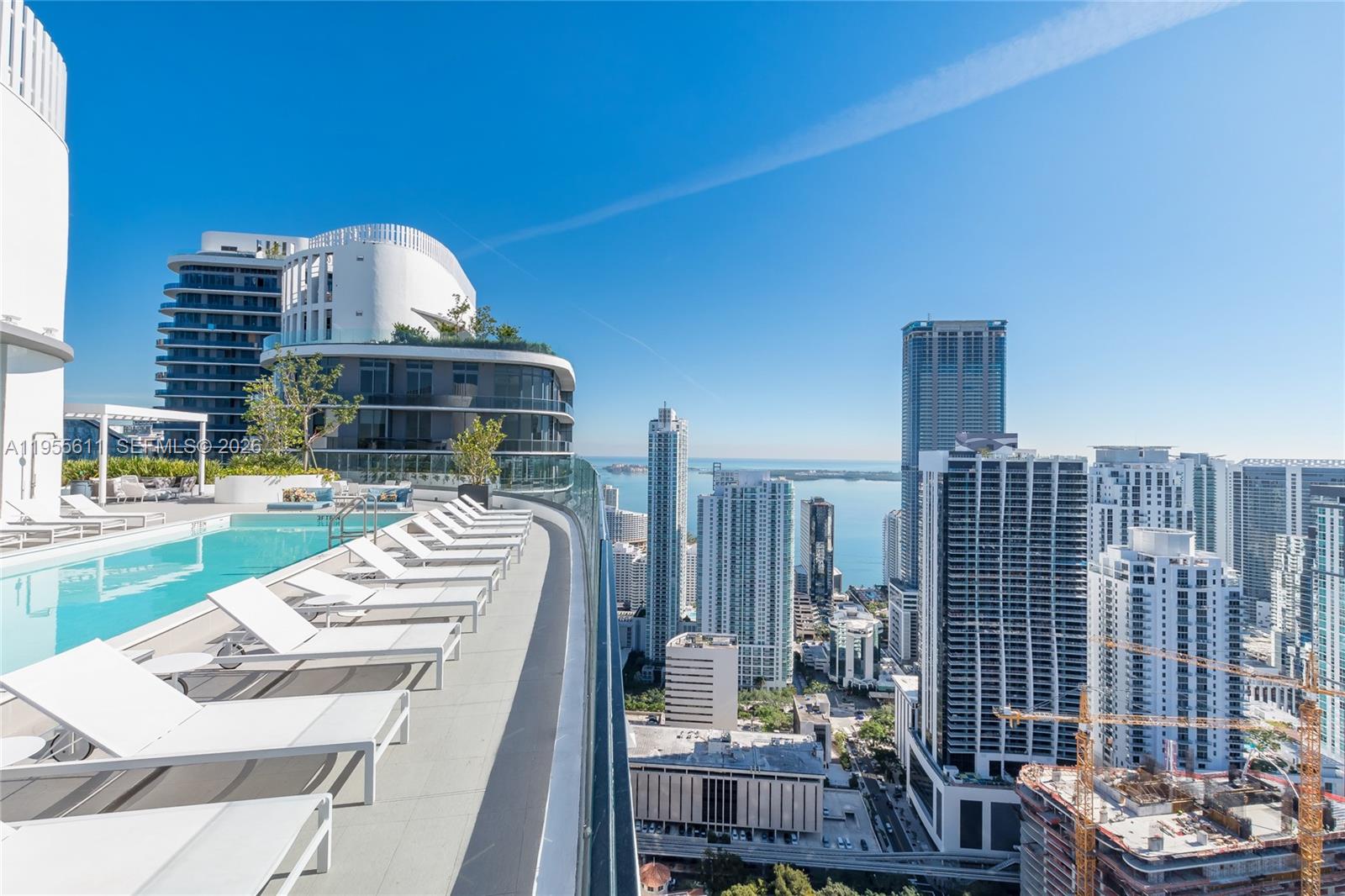45 SW 9th St #3401, Miami FL 33130