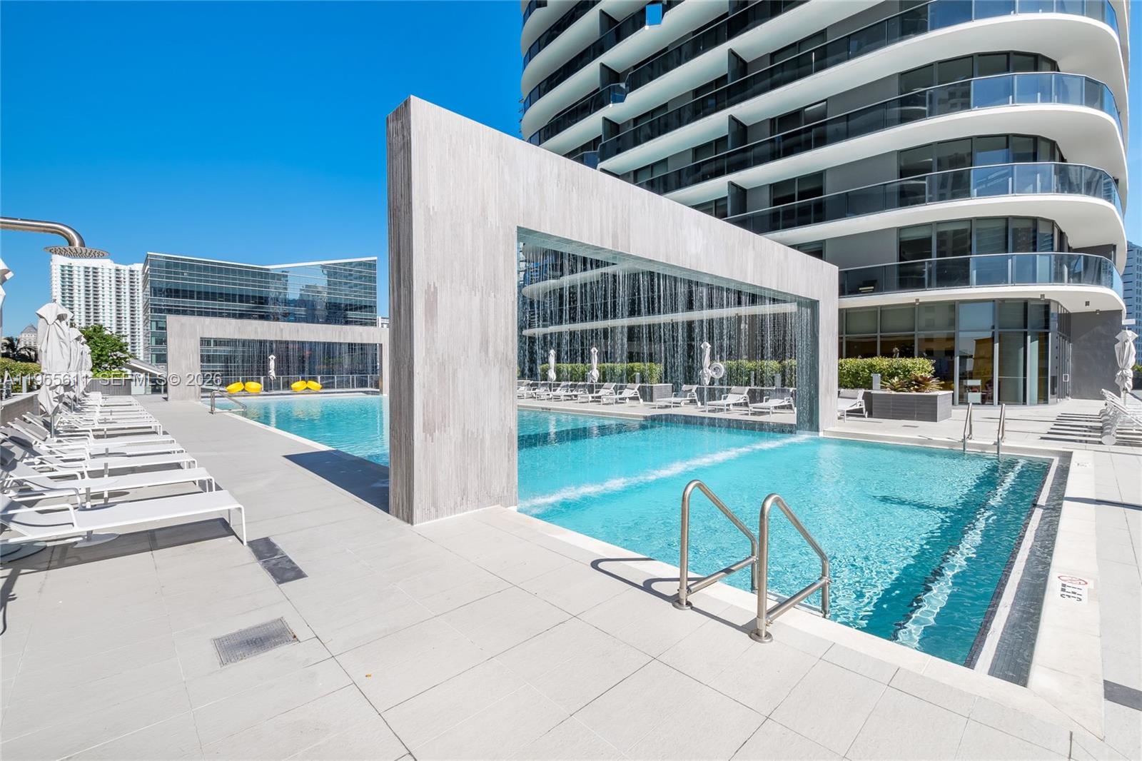 45 SW 9th St #3401, Miami FL 33130
