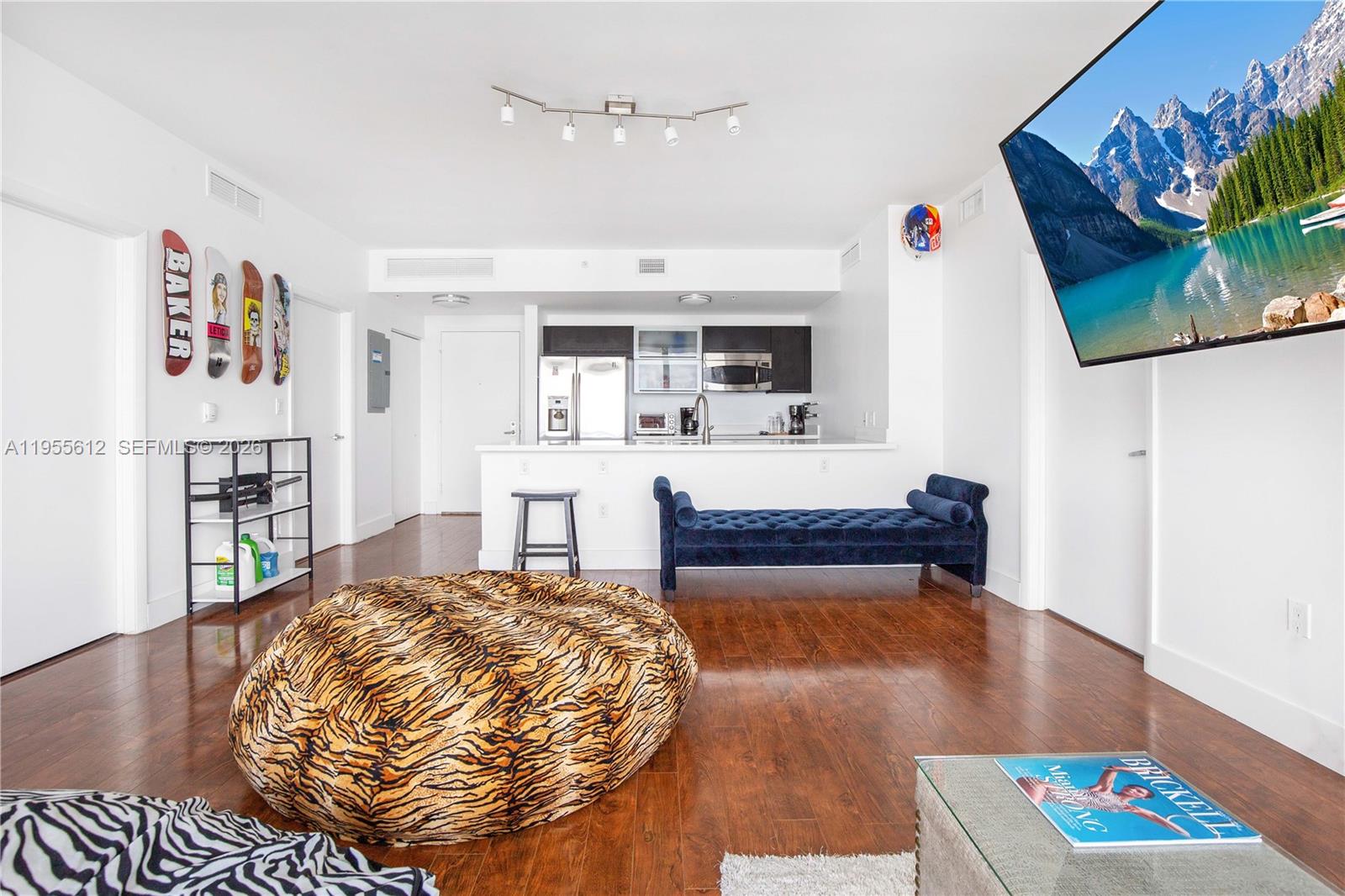 90 SW 3rd St #4408, Miami FL 33130