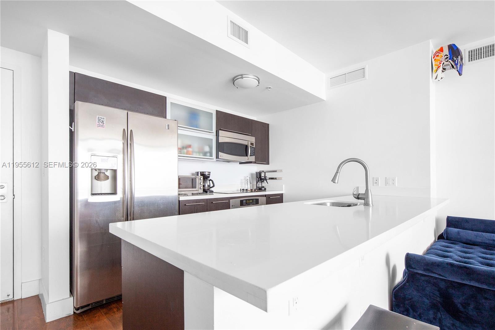90 SW 3rd St #4408, Miami FL 33130
