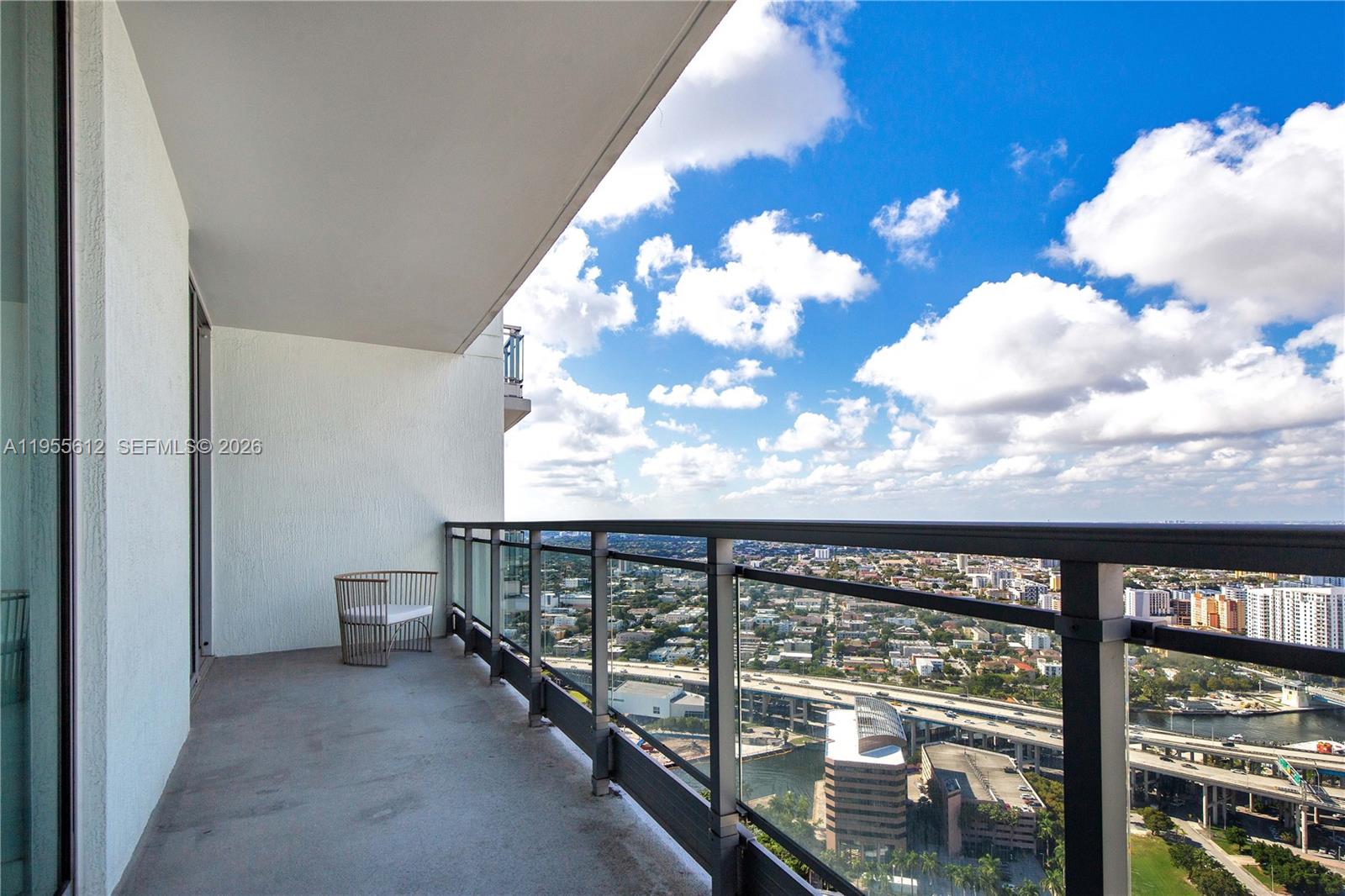 90 SW 3rd St #4408, Miami FL 33130