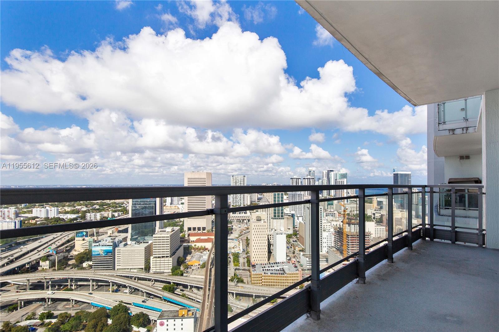 90 SW 3rd St #4408, Miami FL 33130
